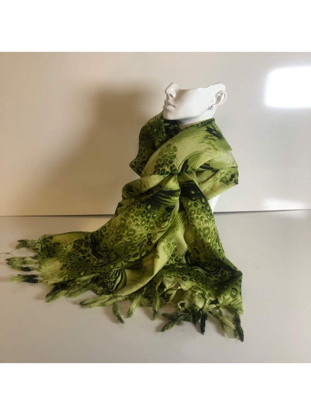 Rima Scarf Wrap Green Patterned Fringed Lightweight 42x65in Beachwear